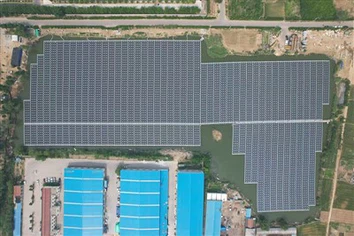 Schwimmende PV -Pflanze